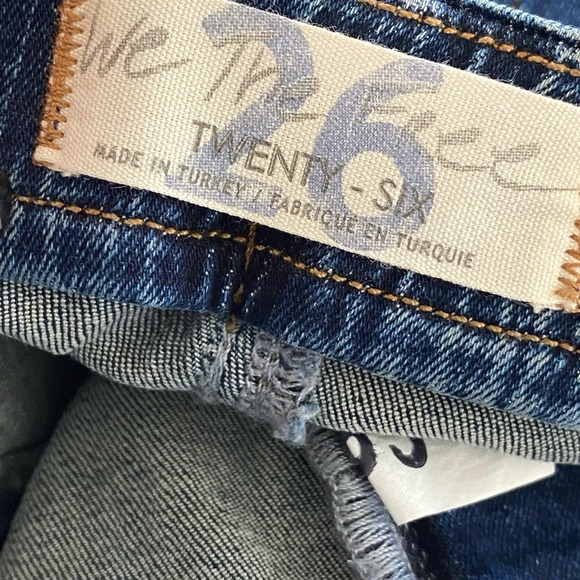 Free People NWOT Dark Wash Miles Away Jeggings SAMPLE PAIR - Picture 8 of 8